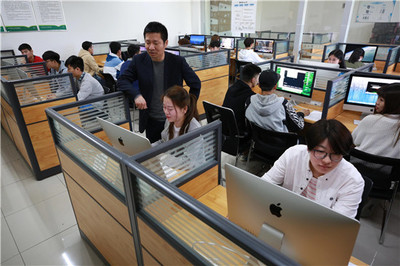 西安科技大學(xué)高新學(xué)院2022年新增軟件科技領(lǐng)域本科專業(yè)通過(guò)學(xué)士學(xué)位授權(quán)評(píng)審